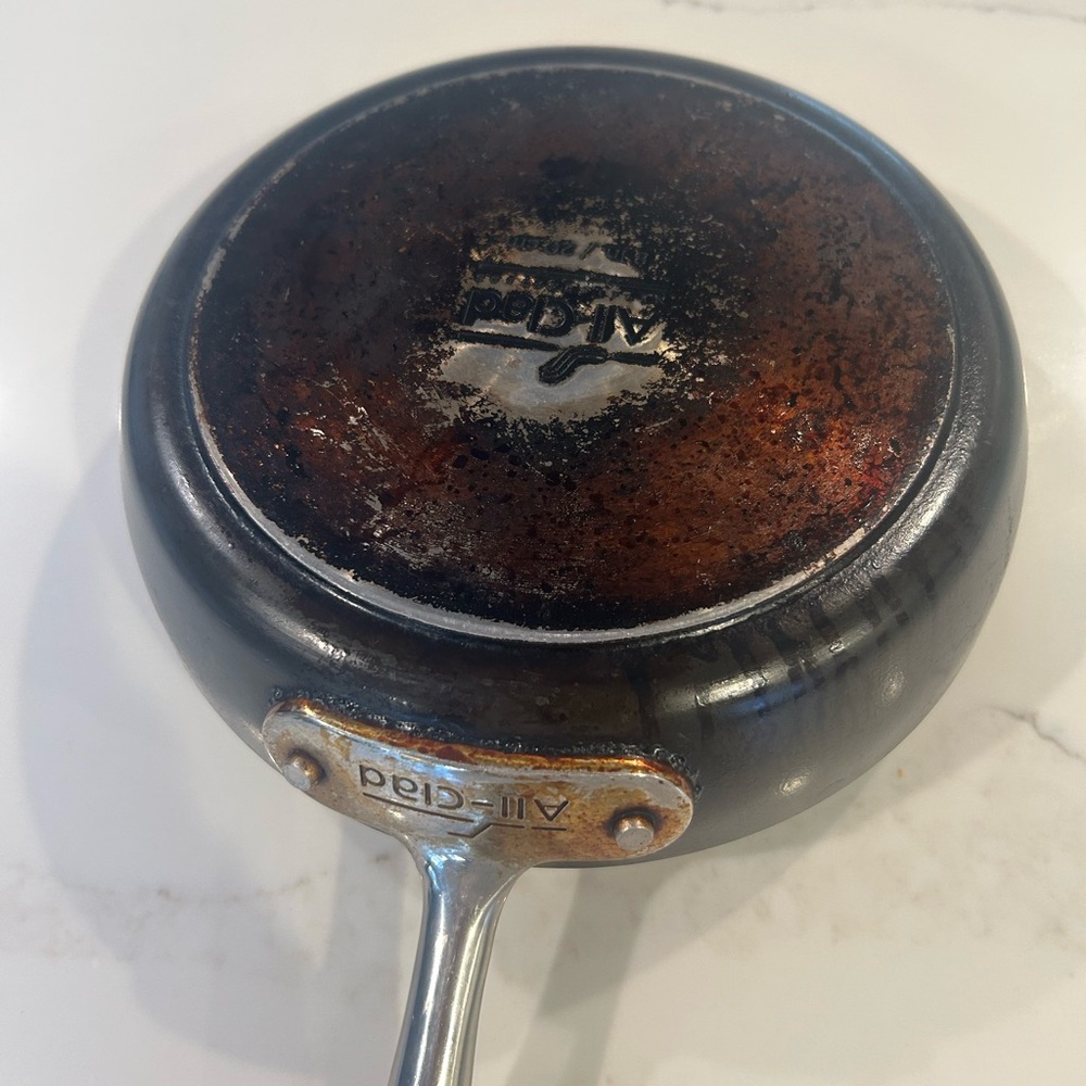 All Clad non stick 8” frying pan - Picture 2 of 4